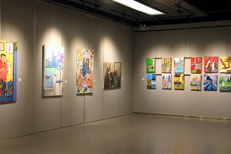 美術(shù)學(xué)院2022屆畢業(yè)創(chuàng)作作品展在美術(shù)館開展